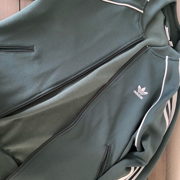 adidas jacket - Picture 7 of 7